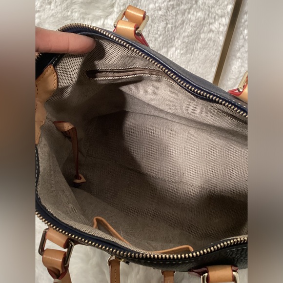 Dooney & Bourke - Picture 15 of 16